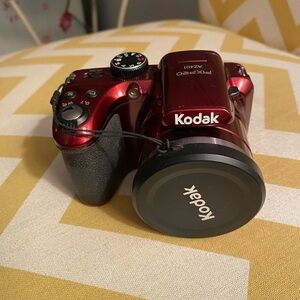 Kodak Red Pixpro AZ401 Astro zoom digital camera (ABA)
